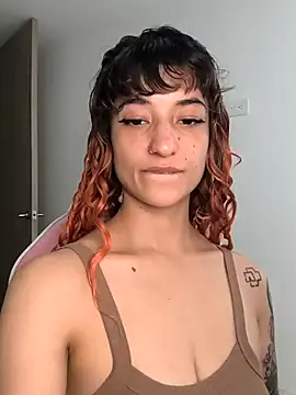 Snapshot of jennalux_ chatting on October 21, 9:15 pm jennalux online show from October 21, 9:15 pm