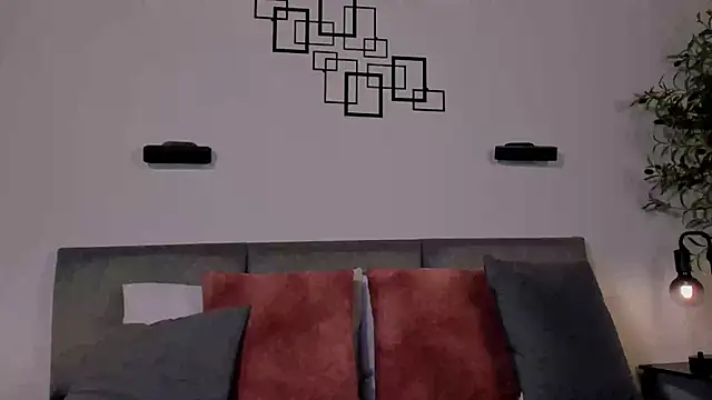 jennalux  online show from April 7, 2:12 am