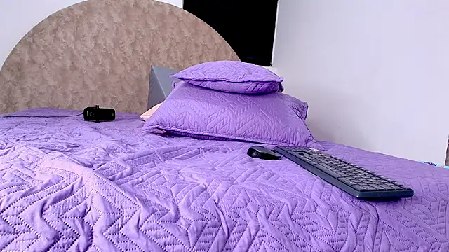 abigail fx online show from November 15, 3:04 am