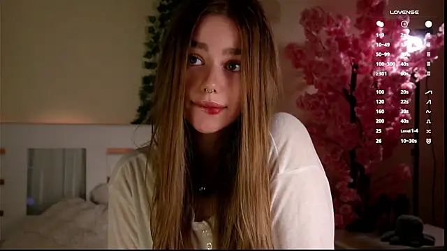 EmilaMills online show from May 24, 12:15 am