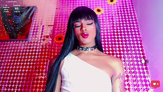 Snapshot of jymena_xxx chatting on March 1, 11:47 pm jymena xxx online show from March 1, 11:47 pm