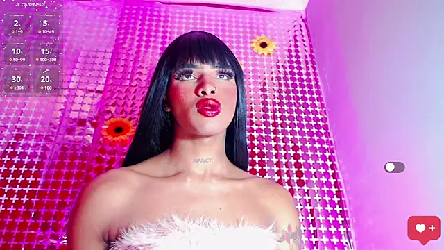 Snapshot of jymena_xxx chatting on March 12, 9:44 am jymena xxx online show from March 12, 9:44 am