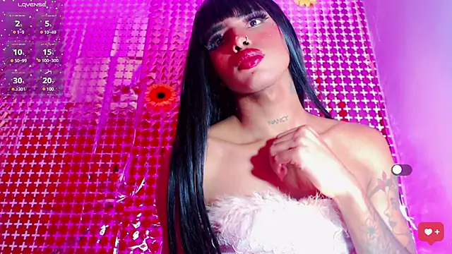 Snapshot of jymena_xxx chatting on March 12, 12:47 pm jymena xxx online show from March 12, 12:47 pm