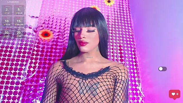 Snapshot of jymena_xxx chatting on March 15, 1:30 am jymena xxx online show from March 15, 1:30 am