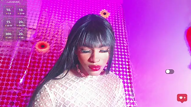 Snapshot of jymena_xxx chatting on March 18, 4:48 pm jymena xxx online show from March 18, 4:48 pm