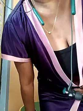 Snapshot of IND9876 chatting on February 21, 5:56 am IND9876 online show from February 21, 5:56 am