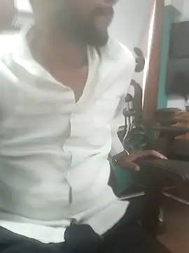 Snapshot of khushi9232 chatting on February 20, 10:05 am khushi9232 online show from February 20, 10:05 am