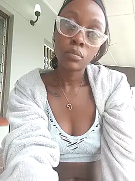 xxTatiannaxx online show from March 15, 8:37 am