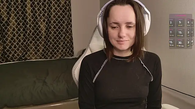 Snapshot of Luna_Loveee chatting on November 16, 3:12 am Luna Loveee online show from November 16, 3:12 am