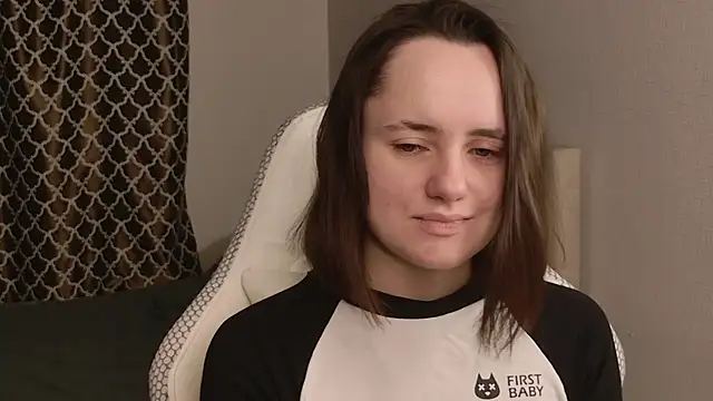 Snapshot of Luna_Loveee chatting on November 20, 3:50 am Luna Loveee online show from November 20, 3:50 am