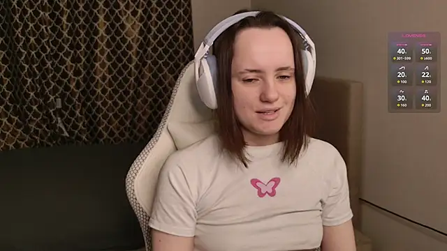 Snapshot of Luna_Loveee chatting on November 24, 3:17 am Luna Loveee online show from November 24, 3:17 am