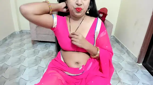 Snapshot of leahgotiii chatting on March 13, 4:27 am leahgotiii online show from March 13, 4:27 am