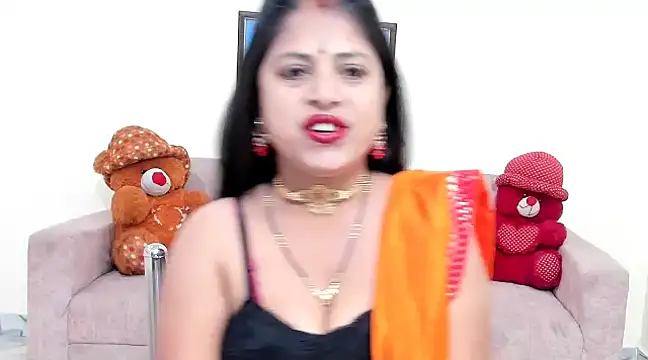 Snapshot of leahgotiii chatting on March 20, 3:34 am leahgotiii online show from March 20, 3:34 am