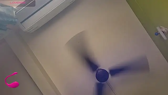 Snapshot of Hotty_Neha69 chatting on March 21, 5:43 am Hotty Neha69 online show from March 21, 5:43 am