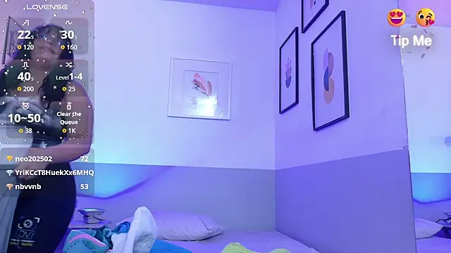 innocenthazel online show from April 3, 2:42 am