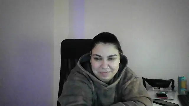 Millie Joy online show from November 14, 5:44 pm