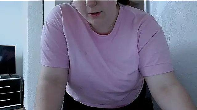 Snapshot of kitsune_8 chatting on April 7, 7:31 am kitsune 8 online show from April 7, 7:31 am