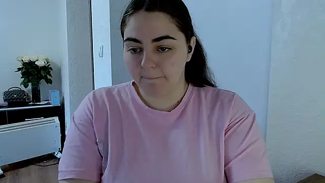 Snapshot of kitsune_8 chatting on April 27, 7:39 am kitsune 8 online show from April 27, 7:39 am