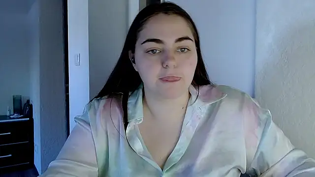 Snapshot of kitsune_8 chatting on May 6, 7:35 am kitsune 8 online show from May 6, 7:35 am