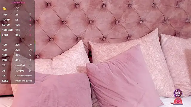 regina noctixx online show from December 4, 11:02 pm