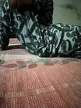 Snapshot of sharnjit299 chatting on October 16, 4:52 pm sharnjit299 online show from October 16, 4:52 pm