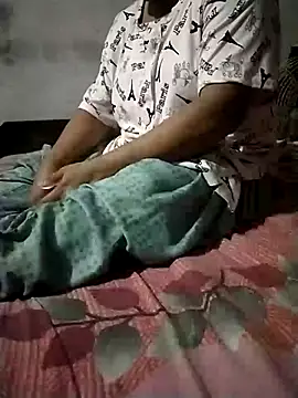 Snapshot of sharnjit299 chatting on October 18, 4:41 pm sharnjit299 online show from October 18, 4:41 pm