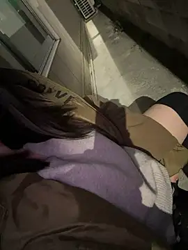 Snapshot of mai_honey chatting on March 15, 6:14 pm mai honey online show from March 15, 6:14 pm