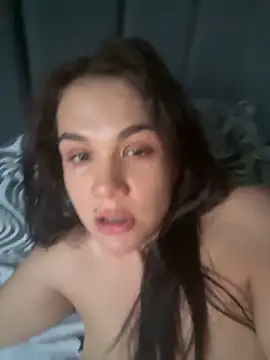 Snapshot of Diva_moon chatting on February 23, 2:40 am Diva moon online show from February 23, 2:40 am