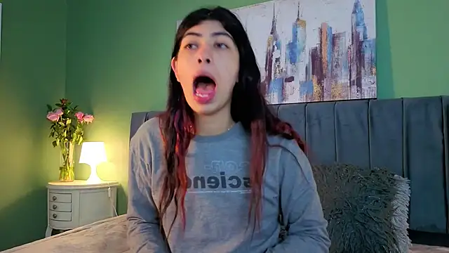 Cassie bloom online show from April 11, 3:33 am