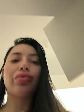 Mia Splash online show from April 22, 2:58 am