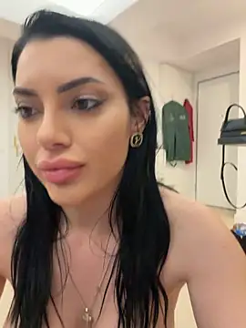 Snapshot of Mia_Splash chatting on May 28, 7:55 pm Mia Splash online show from May 28, 7:55 pm
