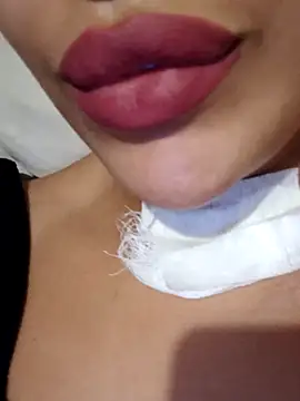 Snapshot of Sexlove1xo chatting on November 3, 3:02 pm Sexlove1xo online show from November 3, 3:02 pm