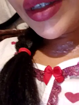 Snapshot of Sexlove1xo chatting on November 12, 2:50 pm Sexlove1xo online show from November 12, 2:50 pm