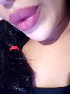 Snapshot of Sexlove1xo chatting on November 16, 11:27 am Sexlove1xo online show from November 16, 11:27 am