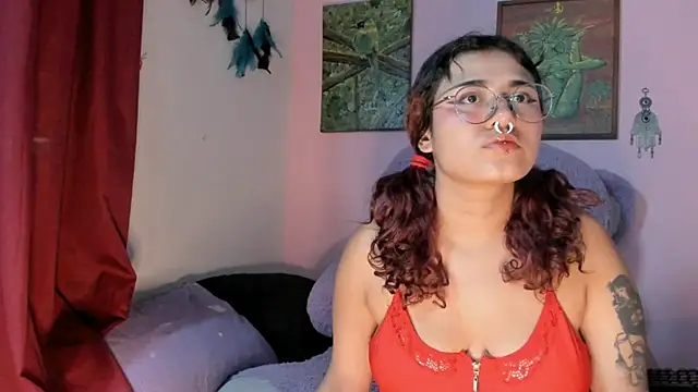 Snapshot of Maddy_Jhonsson chatting on July 9, 2:15 am Maddy Jhonsson online show from July 9, 2:15 am