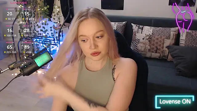 Snapshot of lissallor_ chatting on October 18, 8:20 pm lissallor  online show from October 18, 8:20 pm