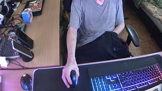 Snapshot of DerGeileLoveboy chatting on September 29, 6:29 am DerGeileLoveboy online show from September 29, 6:29 am