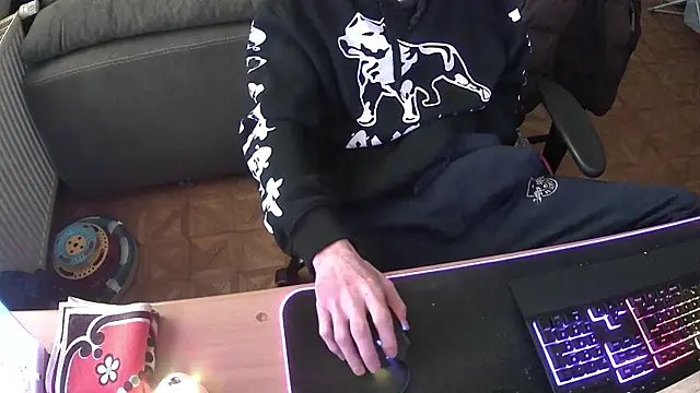 Snapshot of DerGeileLoveboy chatting on October 28, 11:25 am DerGeileLoveboy online show from October 28, 11:25 am