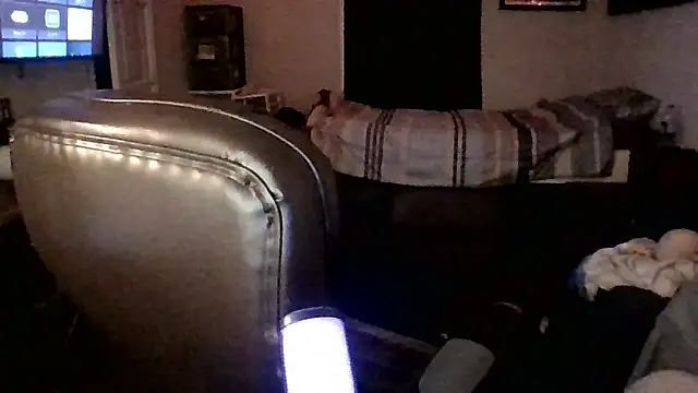 JCstrings online show from March 7, 4:35 am