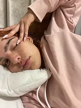 Snapshot of Anaroussew02 chatting on November 22, 1:48 am Anaroussew02 online show from November 22, 1:48 am