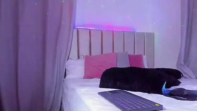 Snapshot of Anaroussew02 chatting on November 23, 5:51 am Anaroussew02 online show from November 23, 5:51 am