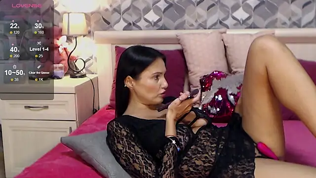 Nico1e Smith online show from December 16, 6:07 am