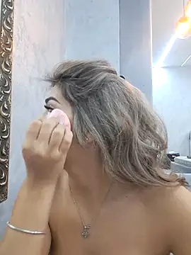 Bella Posh online show from November 21, 5:50 am