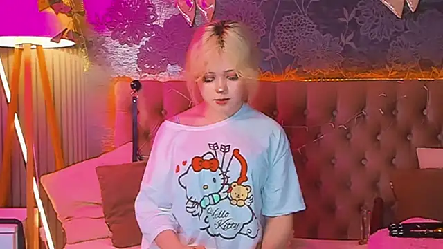 EmilyAngells online show from April 23, 6:14 am