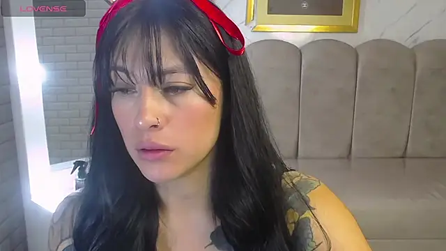 Isabella Collen v online show from April 22, 1:12 pm