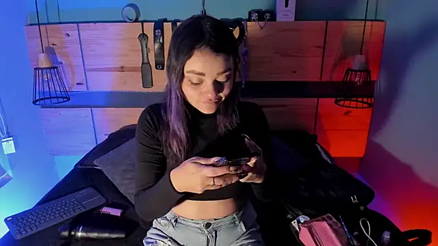 ChloeAllennn online show from December 19, 12:01 pm