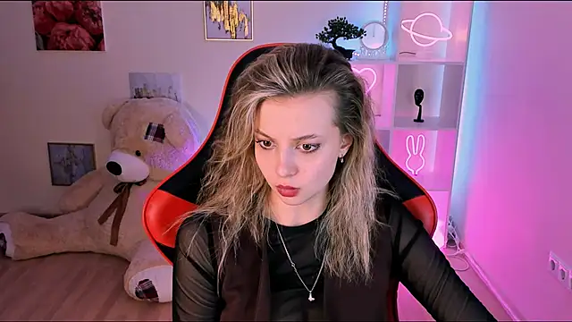 melissa richardson online show from March 5, 10:32 pm