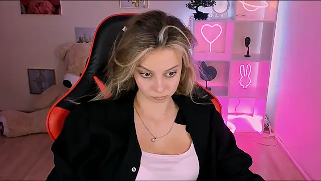 melissa richardson online show from March 11, 6:32 am