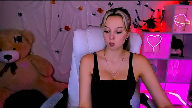 melissa richardson online show from November 1, 8:38 am