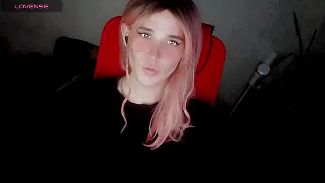 hellenspellman online show from October 12, 3:11 pm